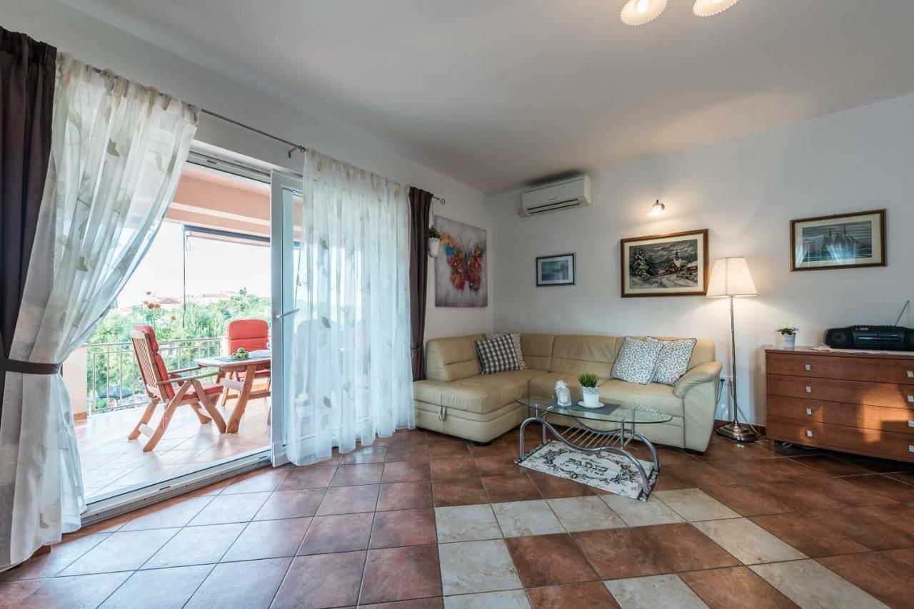 Apartments Jelavic Sutomiscica Luaran gambar